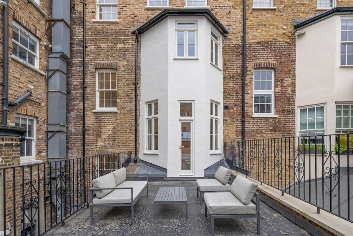 Ferienhaus Lovely 1 Bedroom Flat In The Heart Of